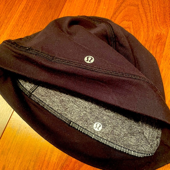 Lululemon - Lightweight Beanie - one size. This item and is “Sold out” online. - Picture 3 of 4
